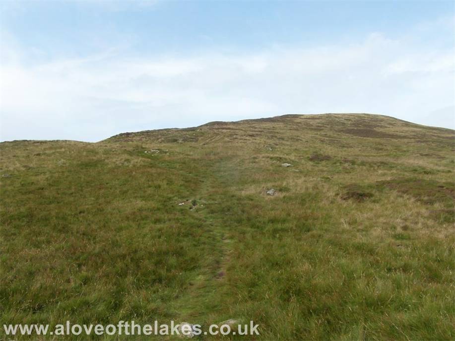 A love of the Lakes - The indistinct path up to the summit of Outerside