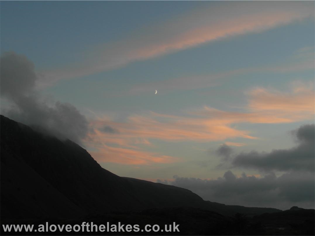 Night time falls as I leave Wasdale