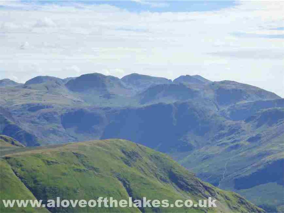 What a view !!  so many prominent fells. Green Gable, Great Gable, Scafell Pike, Pillar, Haystacks  Absolutely stunning