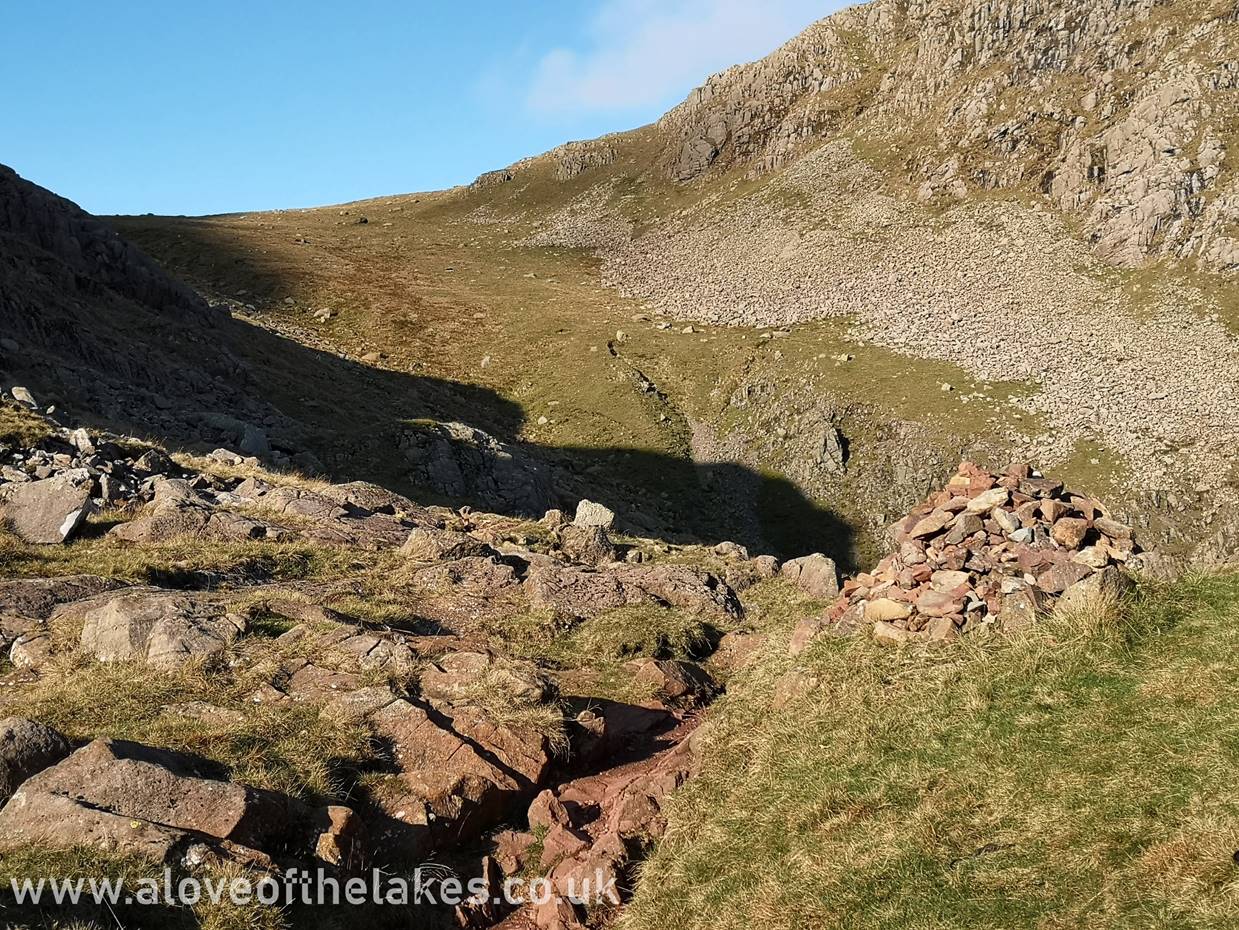 The Col at the top of Rossett Ghyll – the route to the summit turns right at the top and doubles back onto an easy grass slope