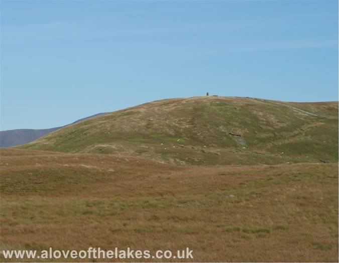Approaching the summit of Broom Fell