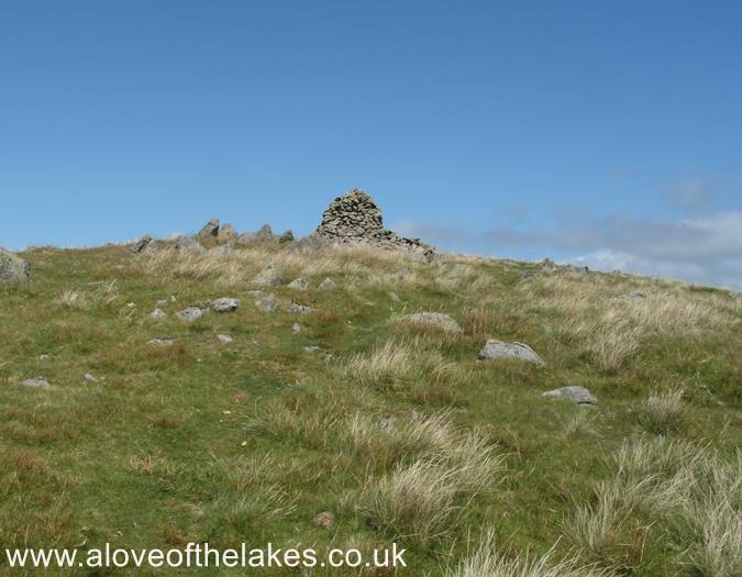 Approaching the summit of Whit Fell